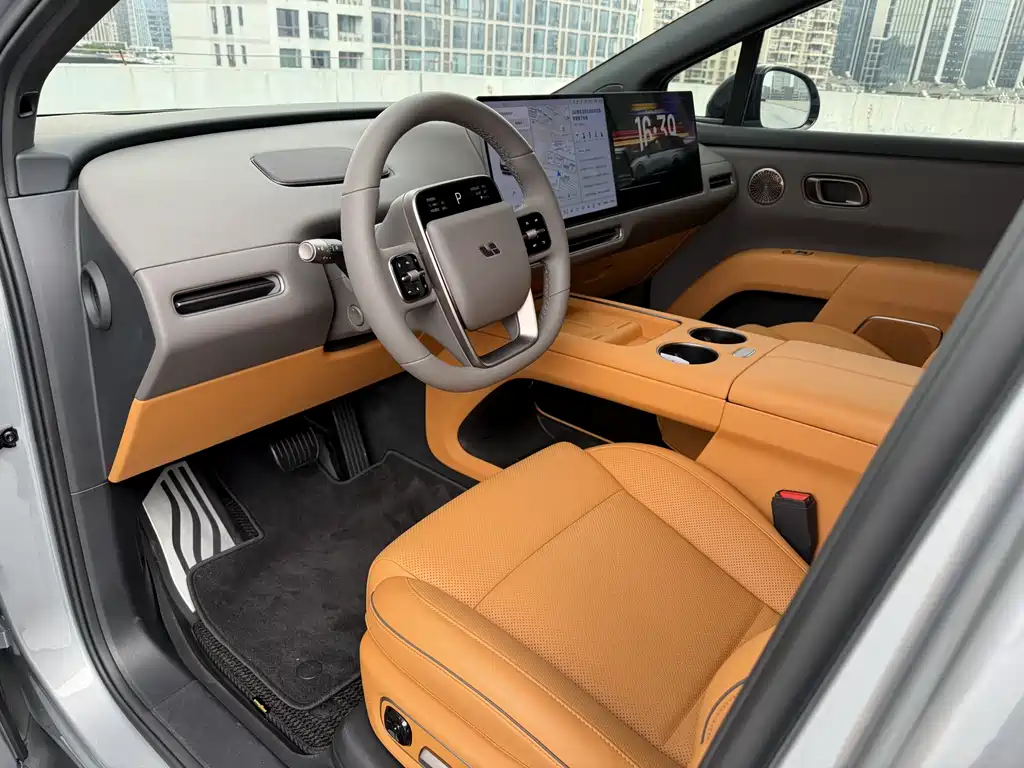 Li Auto i8 2025 — фото 10