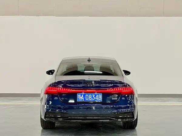 Audi A7L 2024
