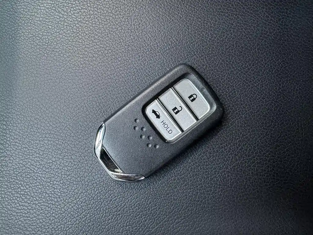 Honda Accord 2021 — фото 19