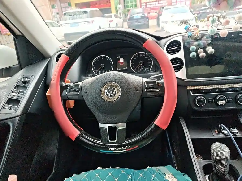 Volkswagen Tiguan 2014 — фото 3