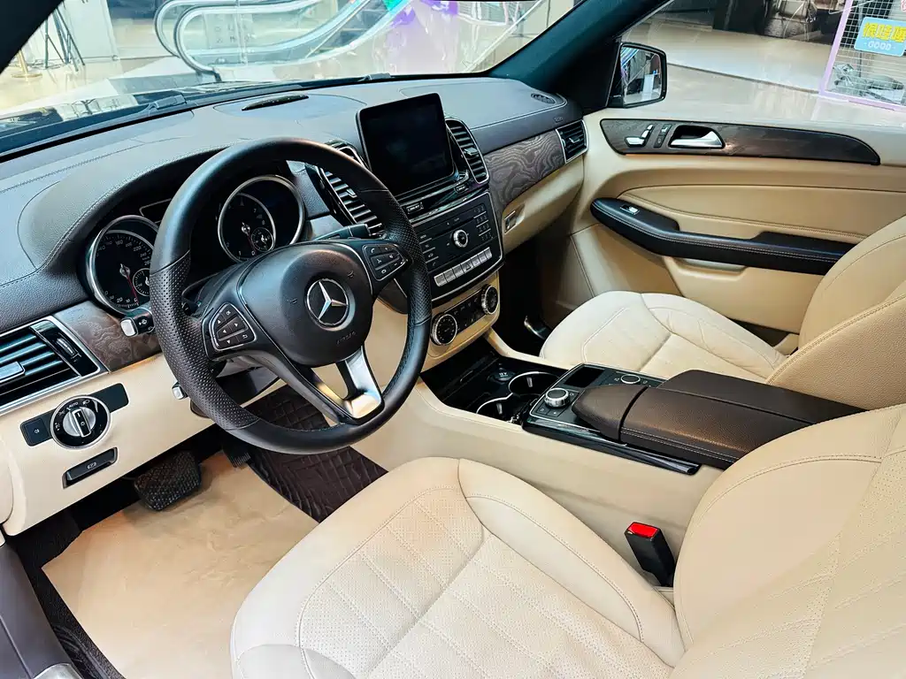 Mercedes-Benz GLE 2018 — фото 9