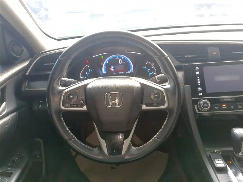 Honda Civic 2019 — фото 11