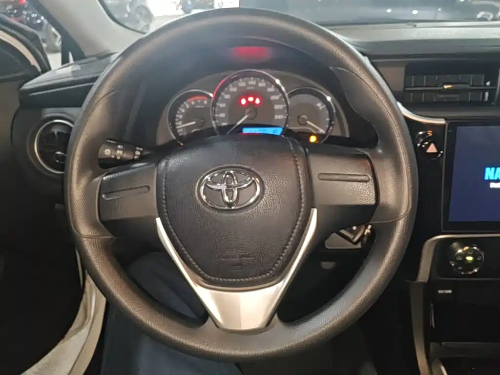 Toyota Corolla 2019 — фото 11