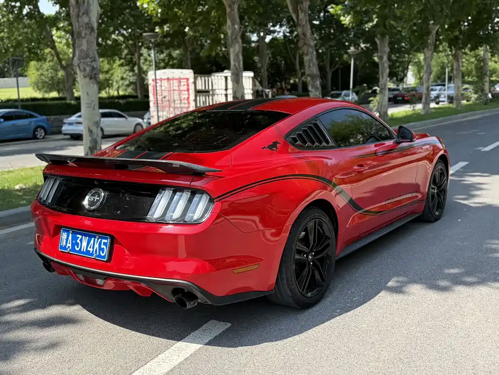 Ford Mustang 2015 — фото 9