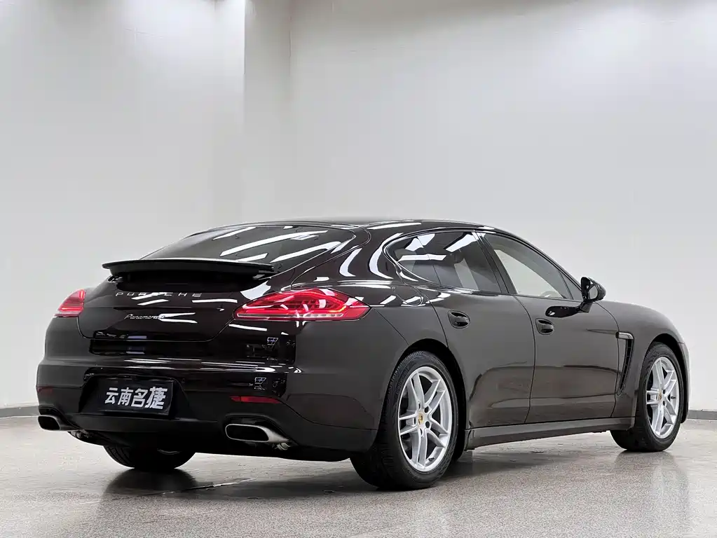 Porsche Panamera 2016 — фото 7