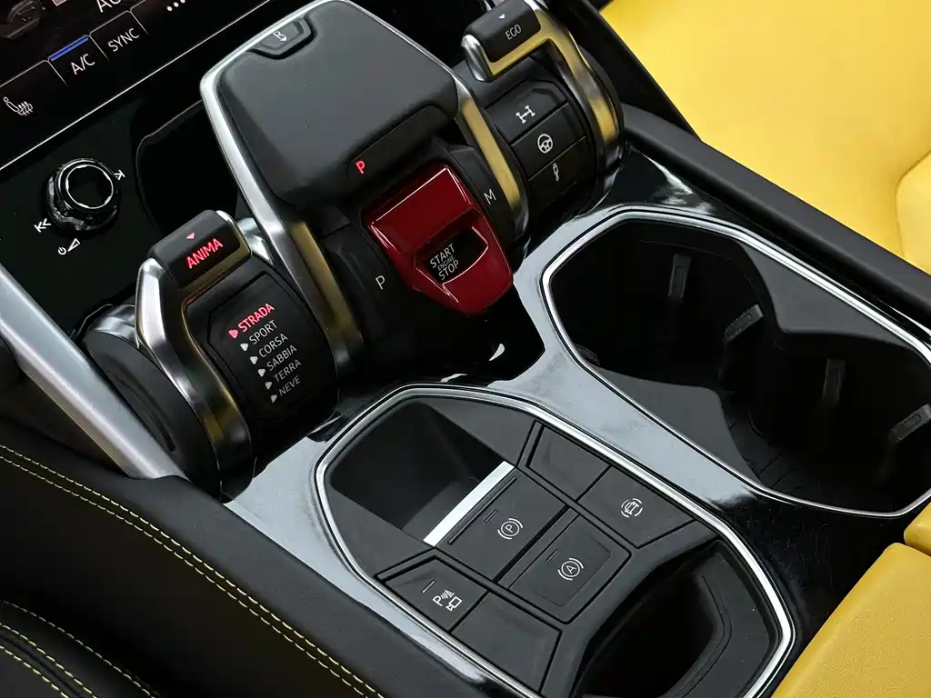 Lamborghini Urus 2023 — фото 19