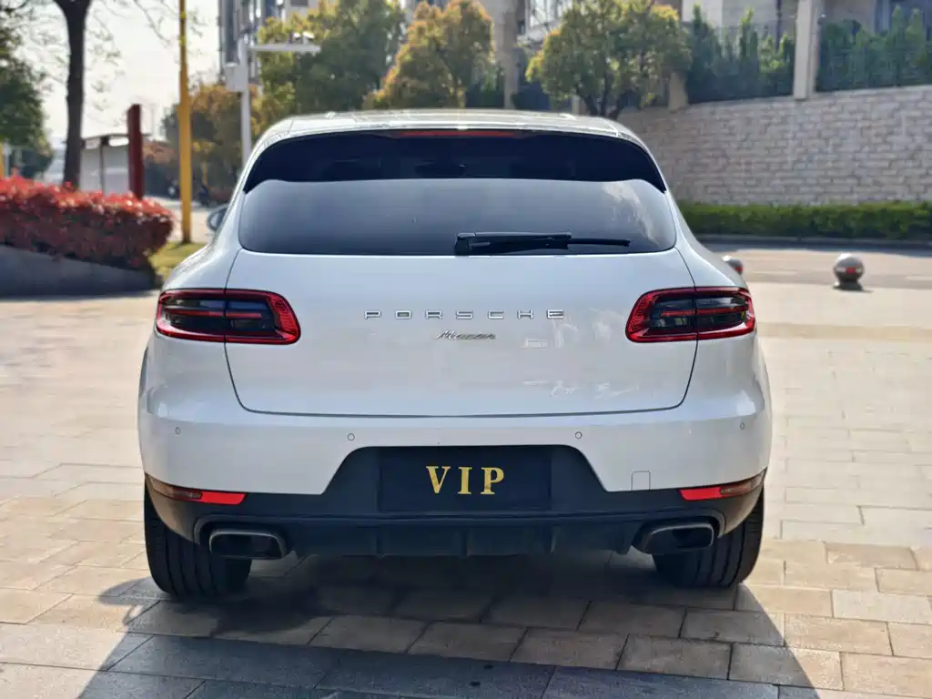 Porsche Macan 2017 — фото 10
