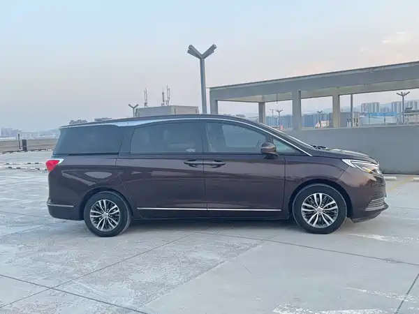 Buick GL8 2017