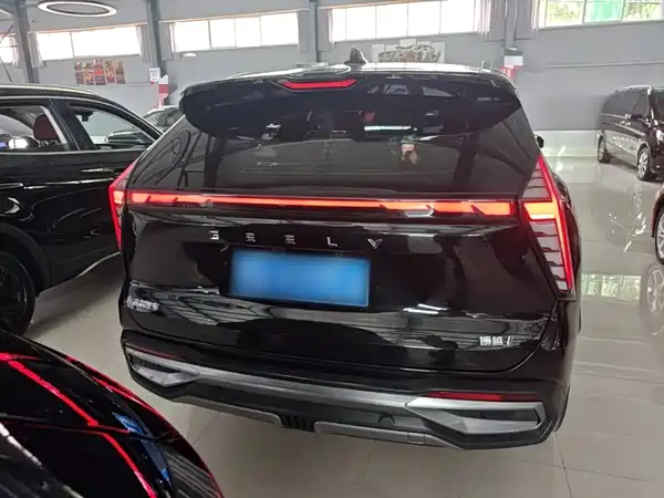 Geely Boyue L 2024