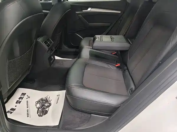 Audi Q5L 2019