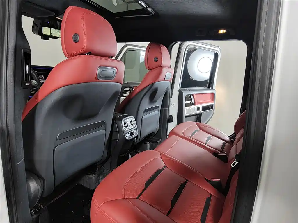 Mercedes-Benz G-Class AMG 2024 — фото 10