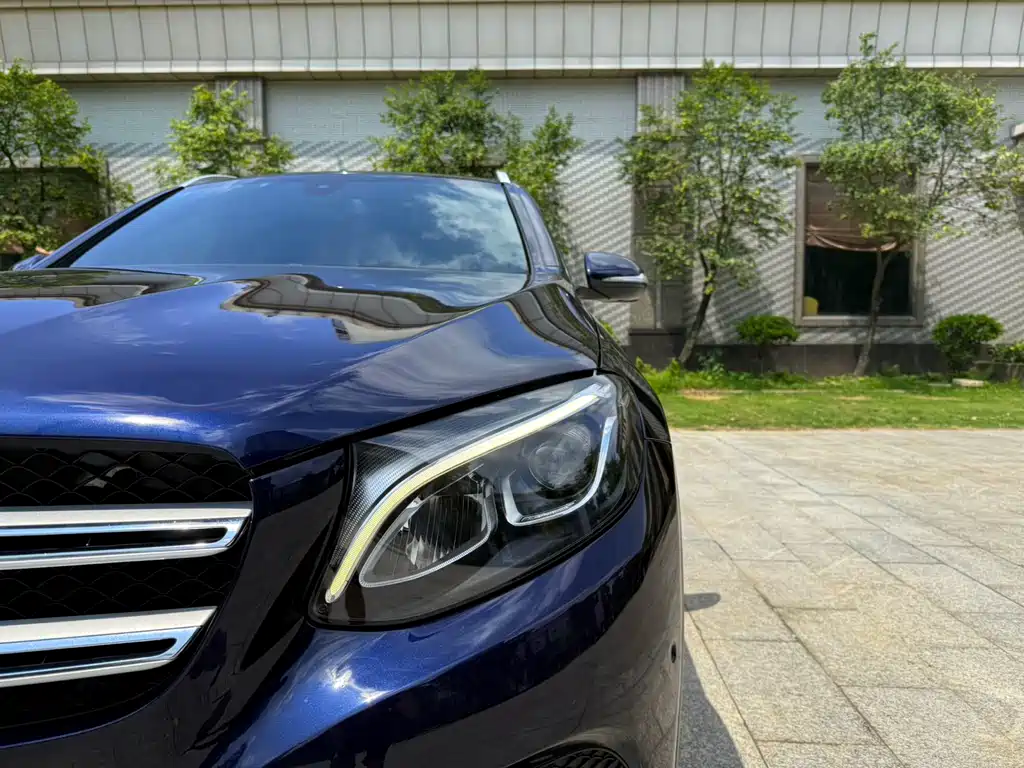 Mercedes-Benz GLC 2018 — фото 14