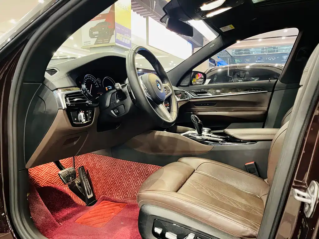 BMW 6 Series GT 2018 — фото 3