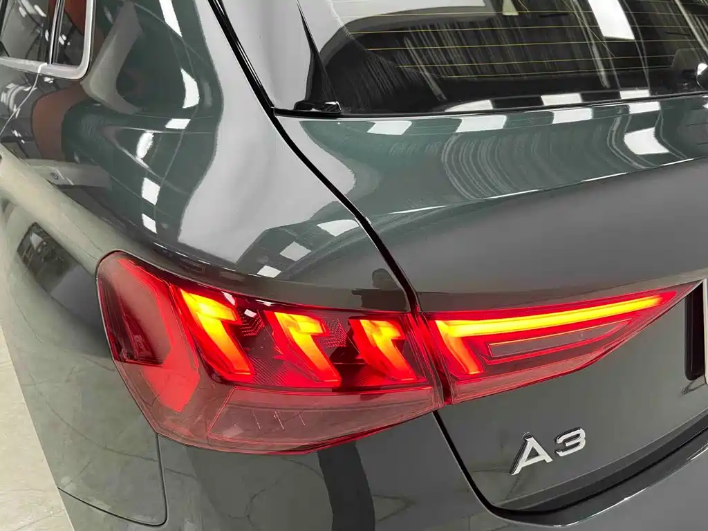 Audi A3 2023 — фото 19
