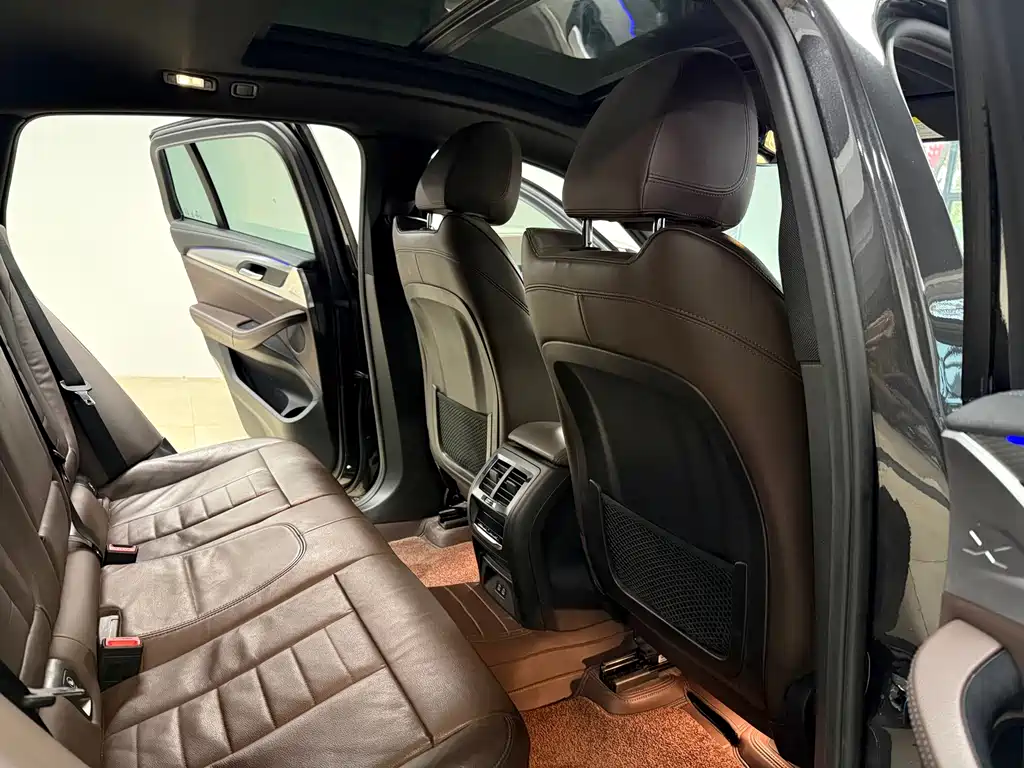 BMW X4 2020 — фото 19