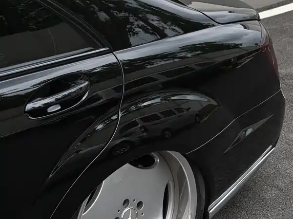 Mercedes-Benz S-Class 2011