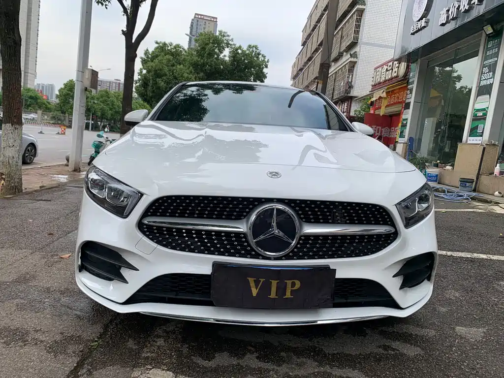 Mercedes-Benz A-Class 2023 — фото 2