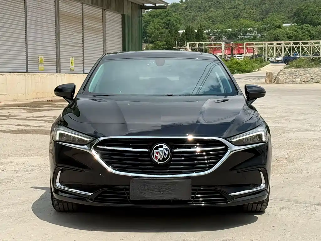Buick LaCrosse 2022 — фото 2