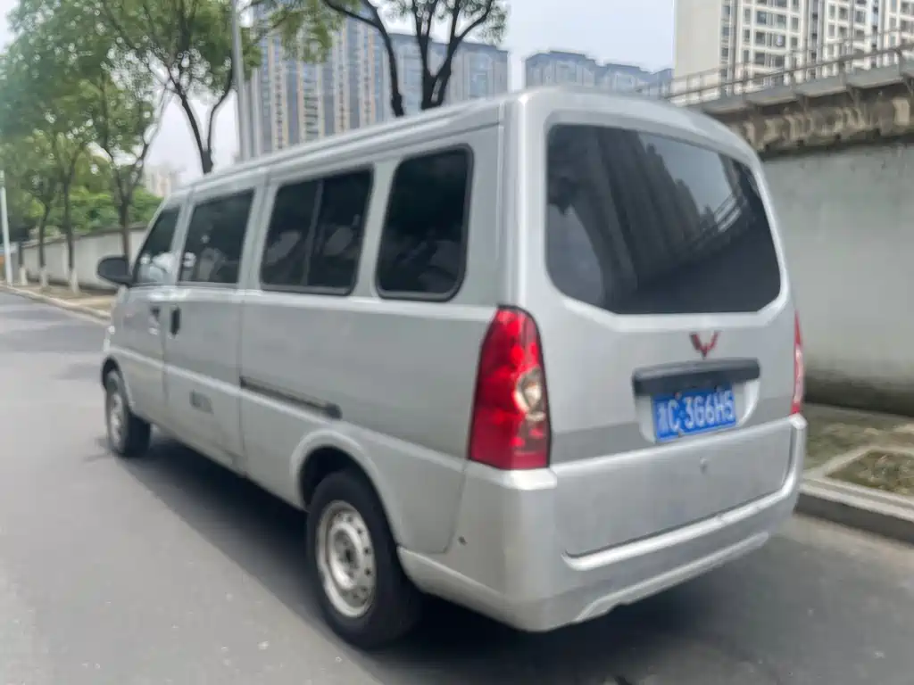 Wuling Rongguang 2017 — фото 4