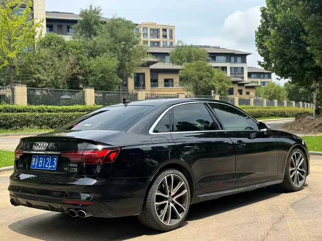 Audi S4 2021 — фото 8