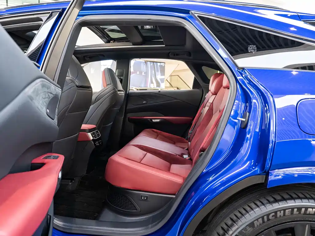 Lexus RX 2023 — фото 10