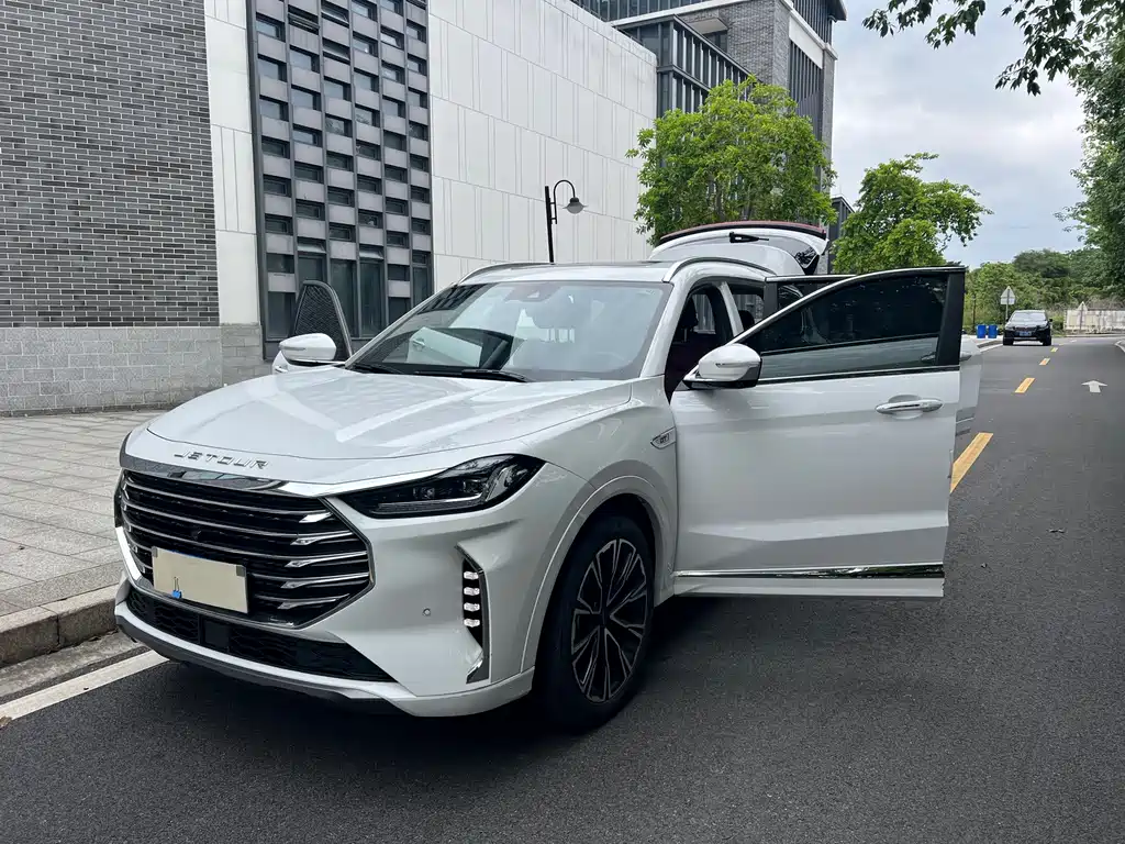 Jetour X70 PLUS 2022 — фото 31
