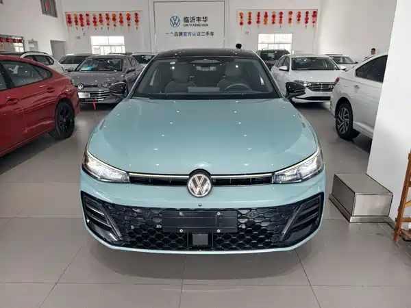 Volkswagen Passat 2024