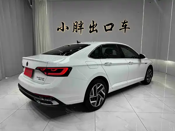Volkswagen Sagitar 2022