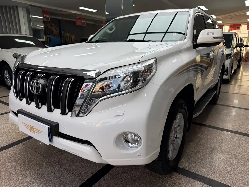 Toyota Prado 2014 — фото 1