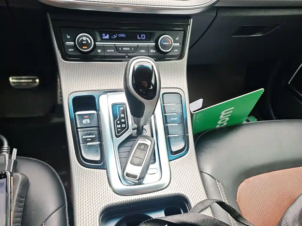Geely Emgrand GS 2017 — фото 14