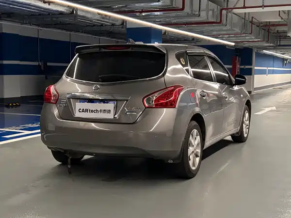 Nissan Tiida 2014