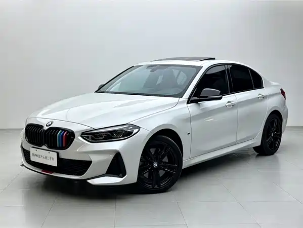 BMW 1 Series 2021