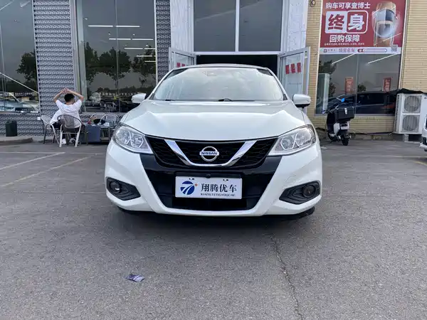 Nissan Tiida 2016