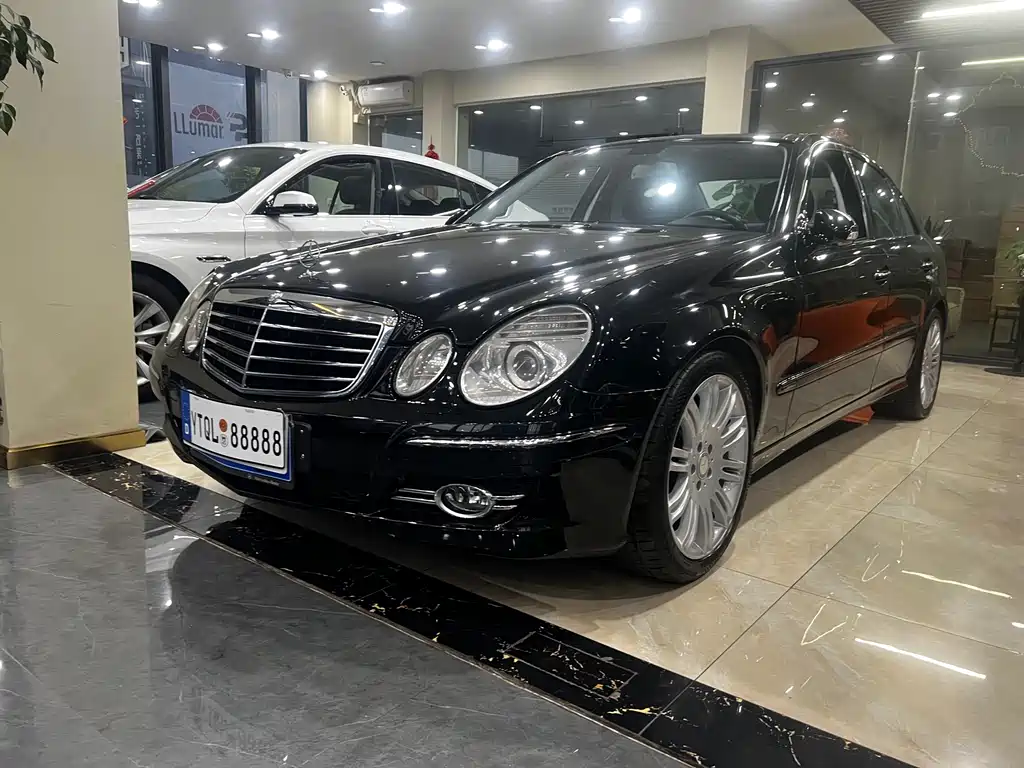 Mercedes-Benz E-Class 2008