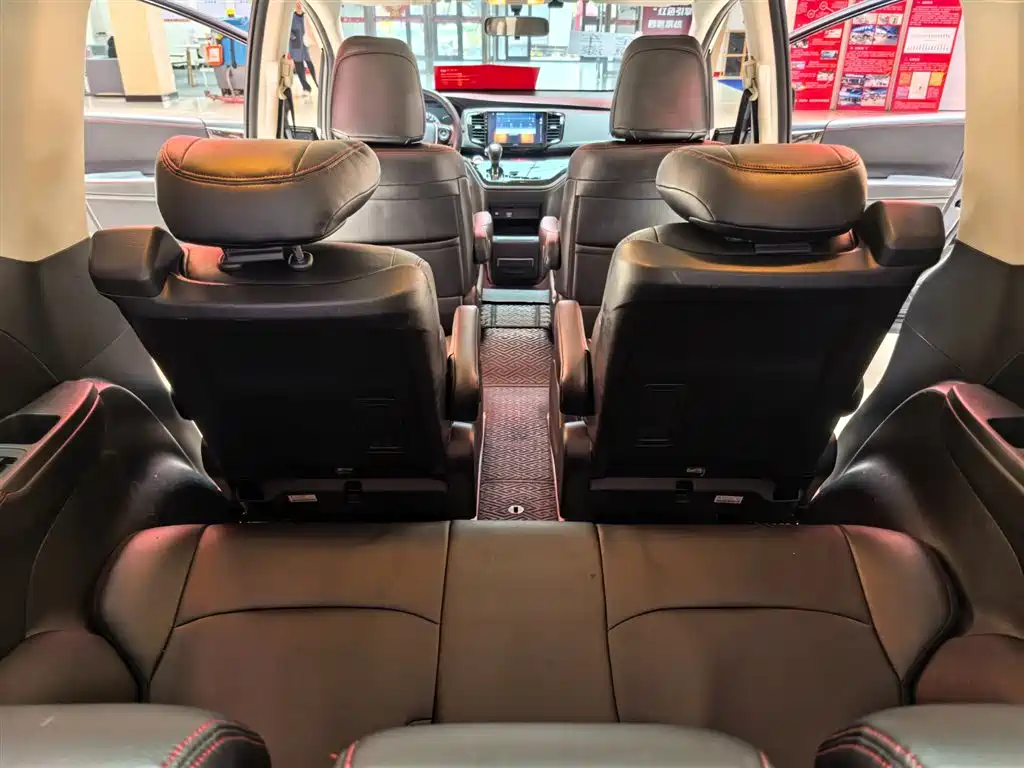 Honda Odyssey 2021 — фото 19