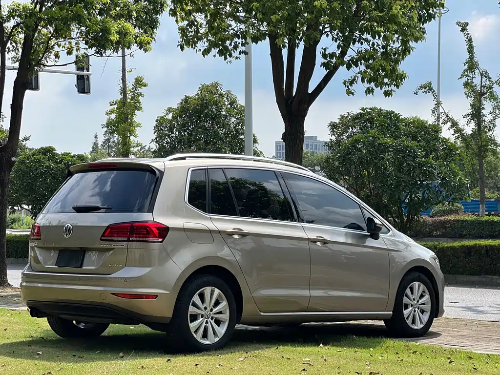 Volkswagen Golf Jialu 2018 — фото 7