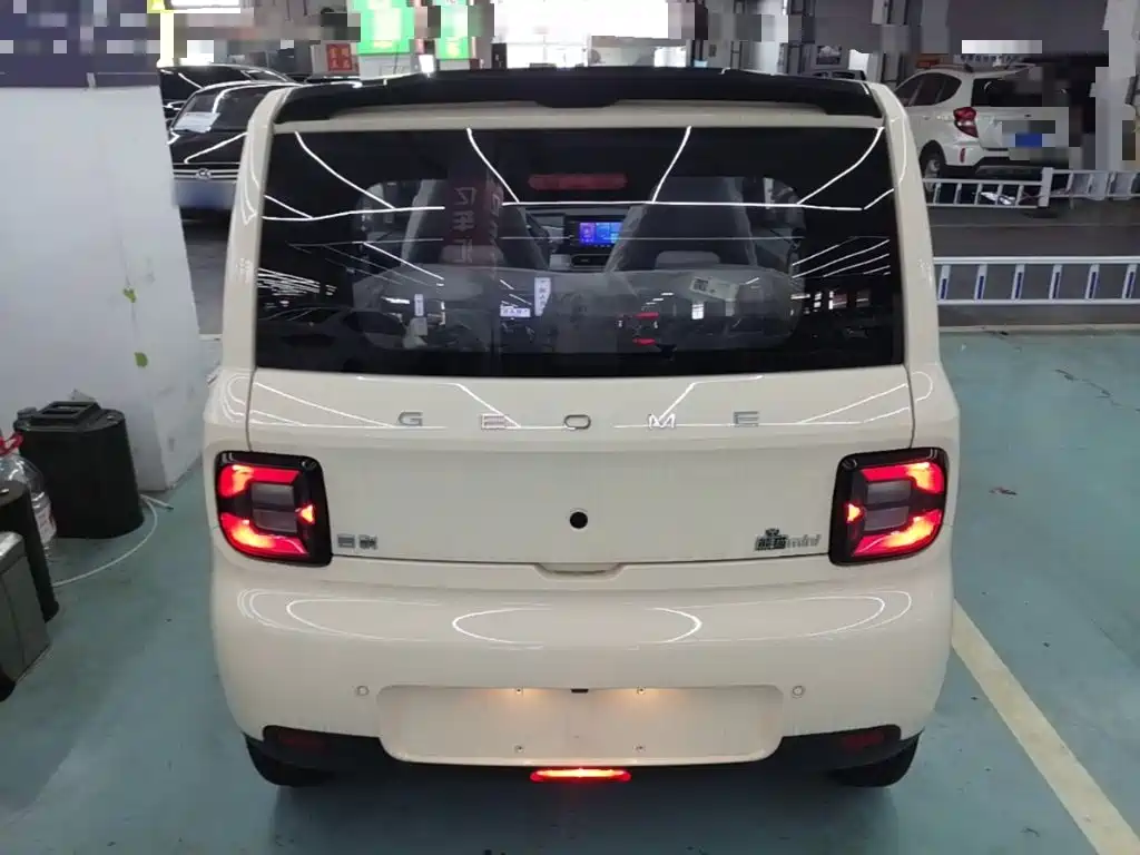 Geely Galaxy Panda 2026 — фото 6