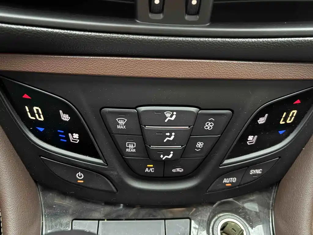 Buick Envision Plus 2015 — фото 14