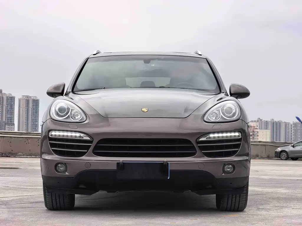 Porsche Cayenne 2014 — фото 2