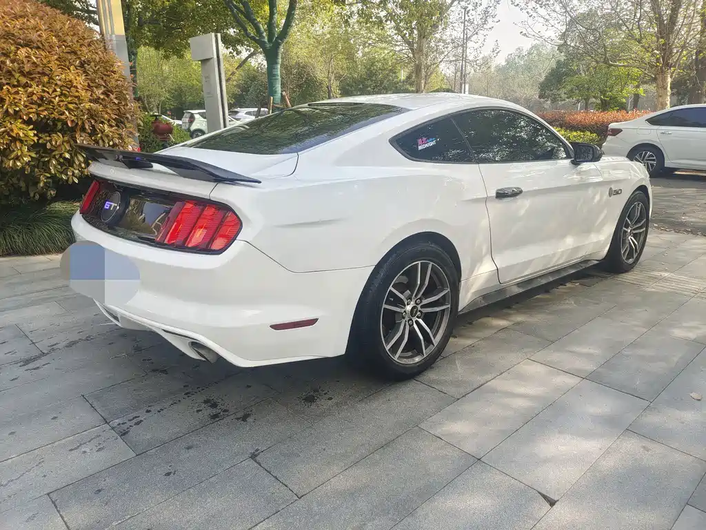 Ford Mustang 2017 — фото 6