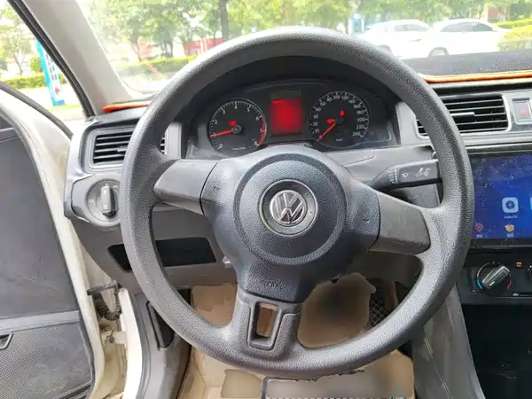 Volkswagen Santana 2015