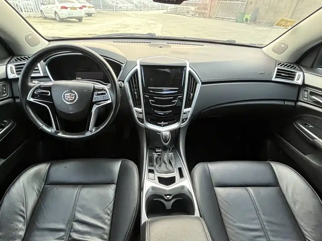 Cadillac SRX 2014 — фото 27