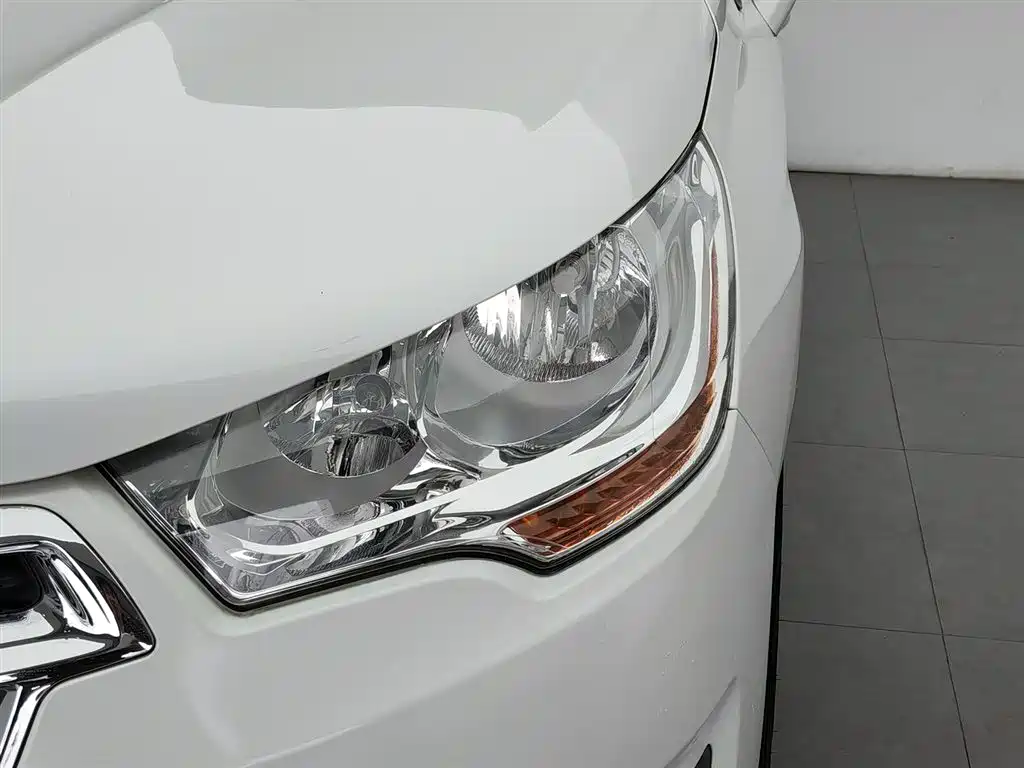 Citroen C4L 2014