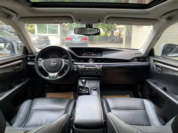 Lexus ES 2014