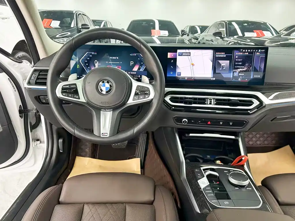 BMW 3 Series 2023 — фото 16