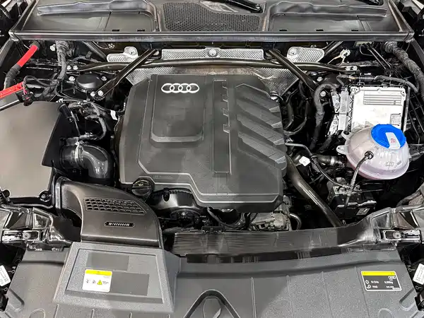 Audi Q5L 2024