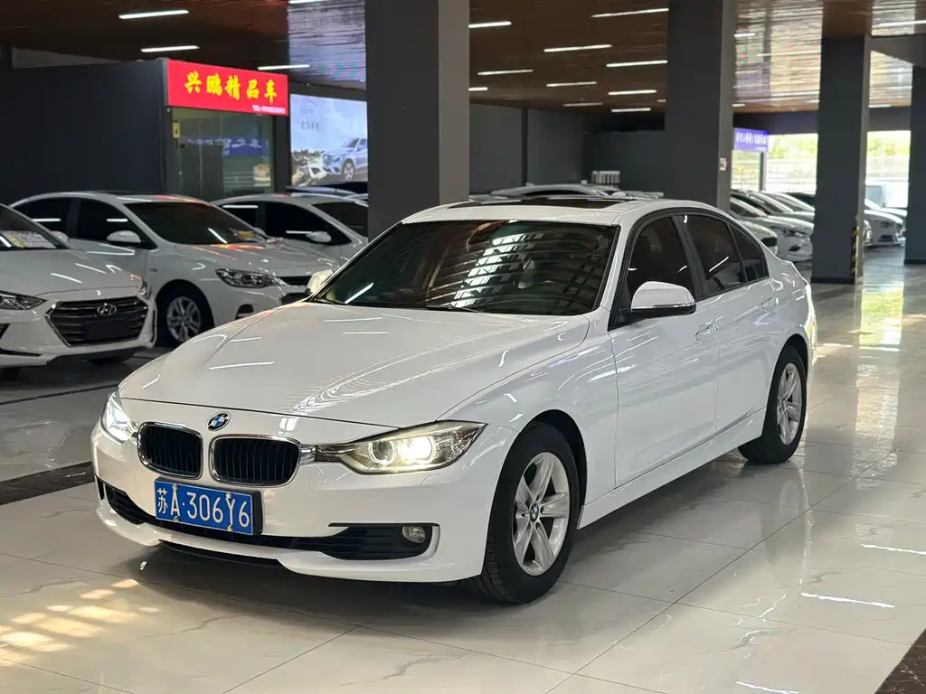 BMW 3 Series 2015 — фото 1