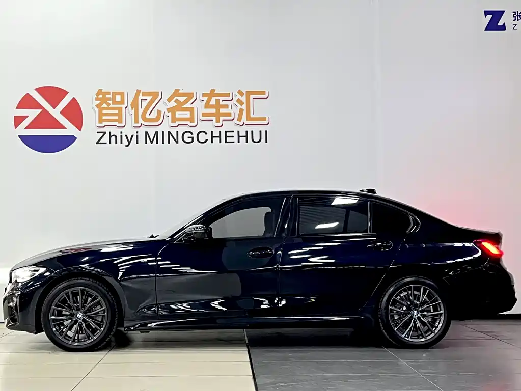 BMW 3 Series 2022