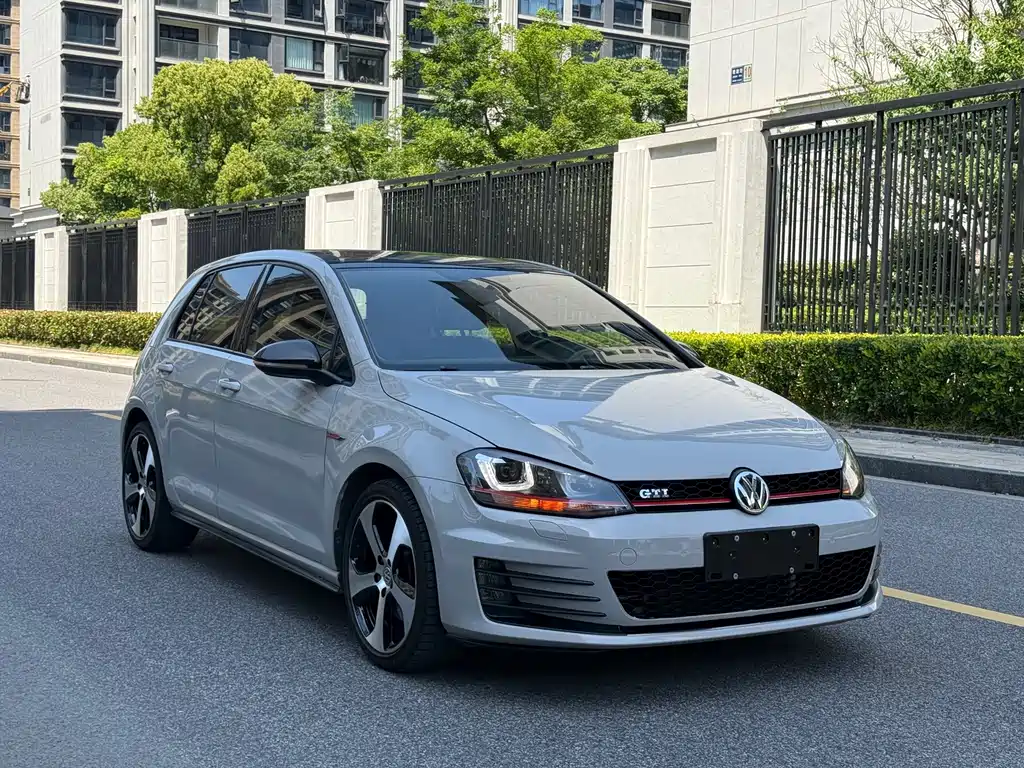 Volkswagen Golf GTI 2017 — фото 3