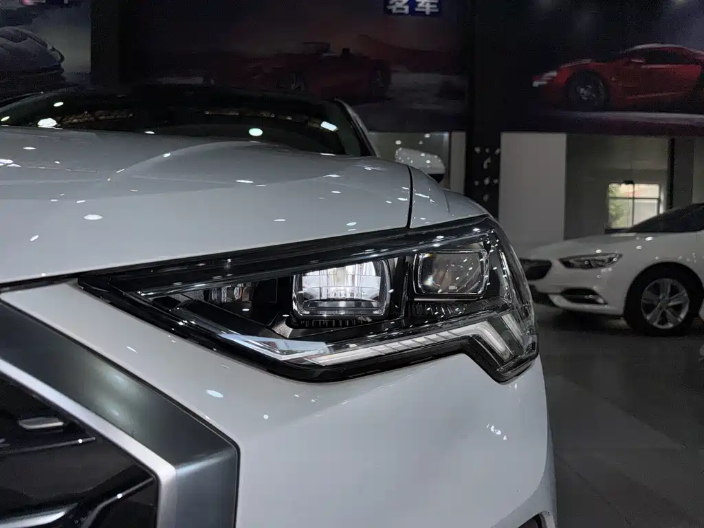 Audi Q3 Sportback 2020 — фото 19